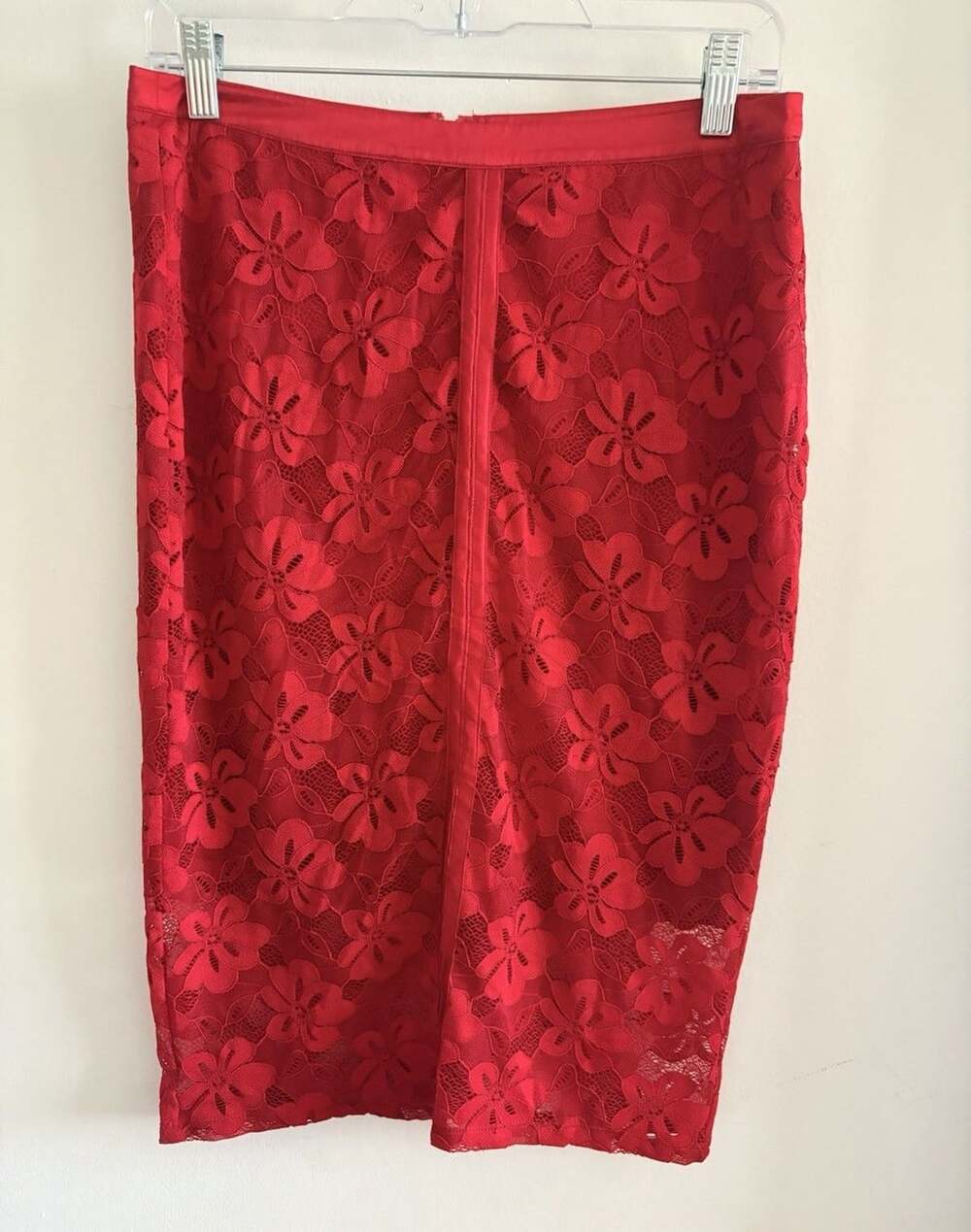 GUESS Red Floral Lace Pencil Knee Length Skirt Women's M Back Zip